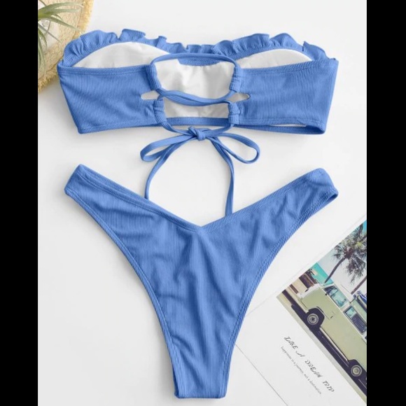Zaful high cut frilled bandeau ribbed bikini set - Picture 2 of 5